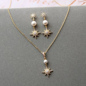 Gold Star Bridal Earrings And Necklace Set, Celestial Wedding Earrings, Starburst jewelry set Pearl Wedding Jewelry set