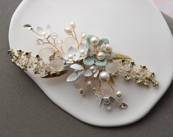 Gold Green bridal hair clip, Floral Bridal Headpiece  Sage Bridal Hair pin Bridesmaid hair pin Wedding Hair comb Wedding Hair Accessory Prom