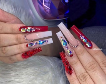 Holiday Hottie | Luxury Nails | Holiday Nails | Winter Nails | Ombre Nails | Red Nails | Coffin Square Stiletto Press On Nails