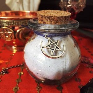 Manifestation Powder: Spell Curio (2 Ounces)