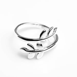 Sterling Silver Branch and Leaves Rings, Leaf Ring, Minimalist Silver Ring, Tiny Leaves Ring, Vine Ring, Twig Ring, Dainty Ring