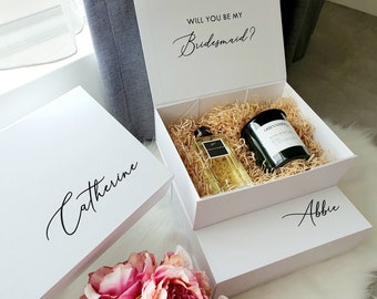 MAGNETIC BLACK WHITE Personalised gift box | Bridal Groomsmen Bridesmaid Godparents | Christening | Bridesmaid Proposal | Maid of Honour box