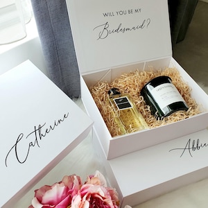 MAGNETIC Large Personalized Bridesmaid Proposal Gift Box, White Black Groomsman Bridesmaid Empty Gift Box,Custom Bridal Party Foldable Box