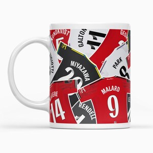 Taza del equipo femenino del Manchester United 2025-26 imagen 2