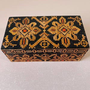 Scatola portaoggetti/portagioie intarsiata uzbeka sovietica centroasiatica geometrica vintage, scatola decorativa regalo per lei, scatola per inaugurazione della casa, ricordo