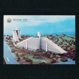 Vintage 1976 Carte postale du village olympique de Montréal Architecture cadeau de collection