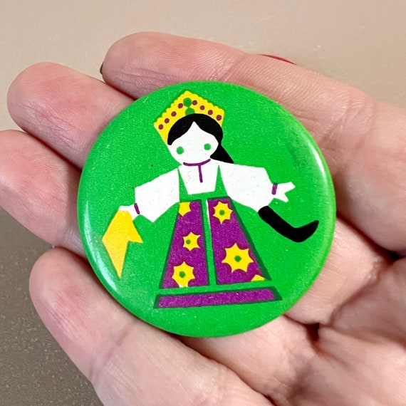 4x Vintage Retro National Costumes Pin Button, Re… - image 4