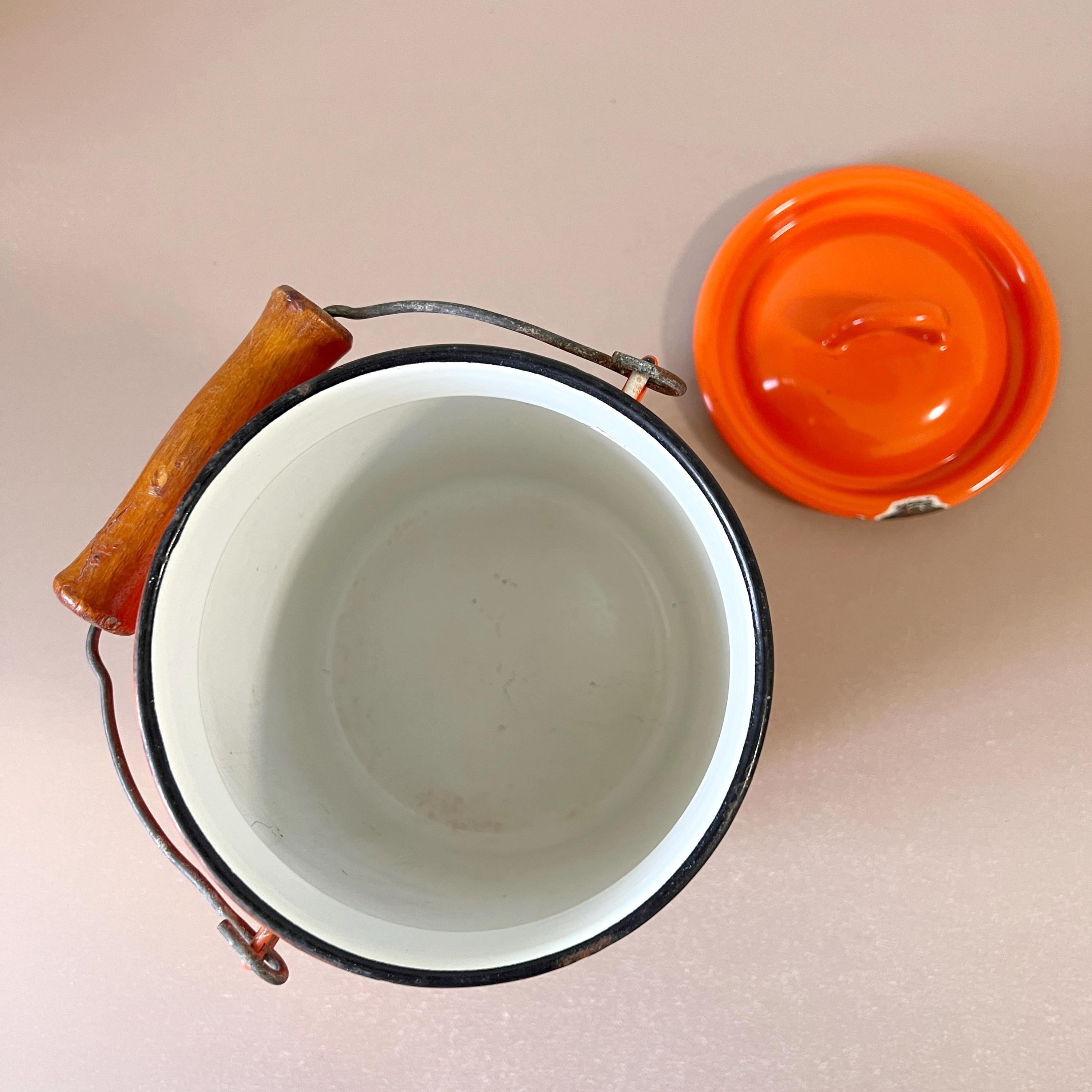 ソビエト食器　エナメル　ホーロー　ミルクキャニスター　オレンジ水玉 ヴィンテージ ソビエト エナメル ミルク缶 1970年代 オレンジ 水玉模様