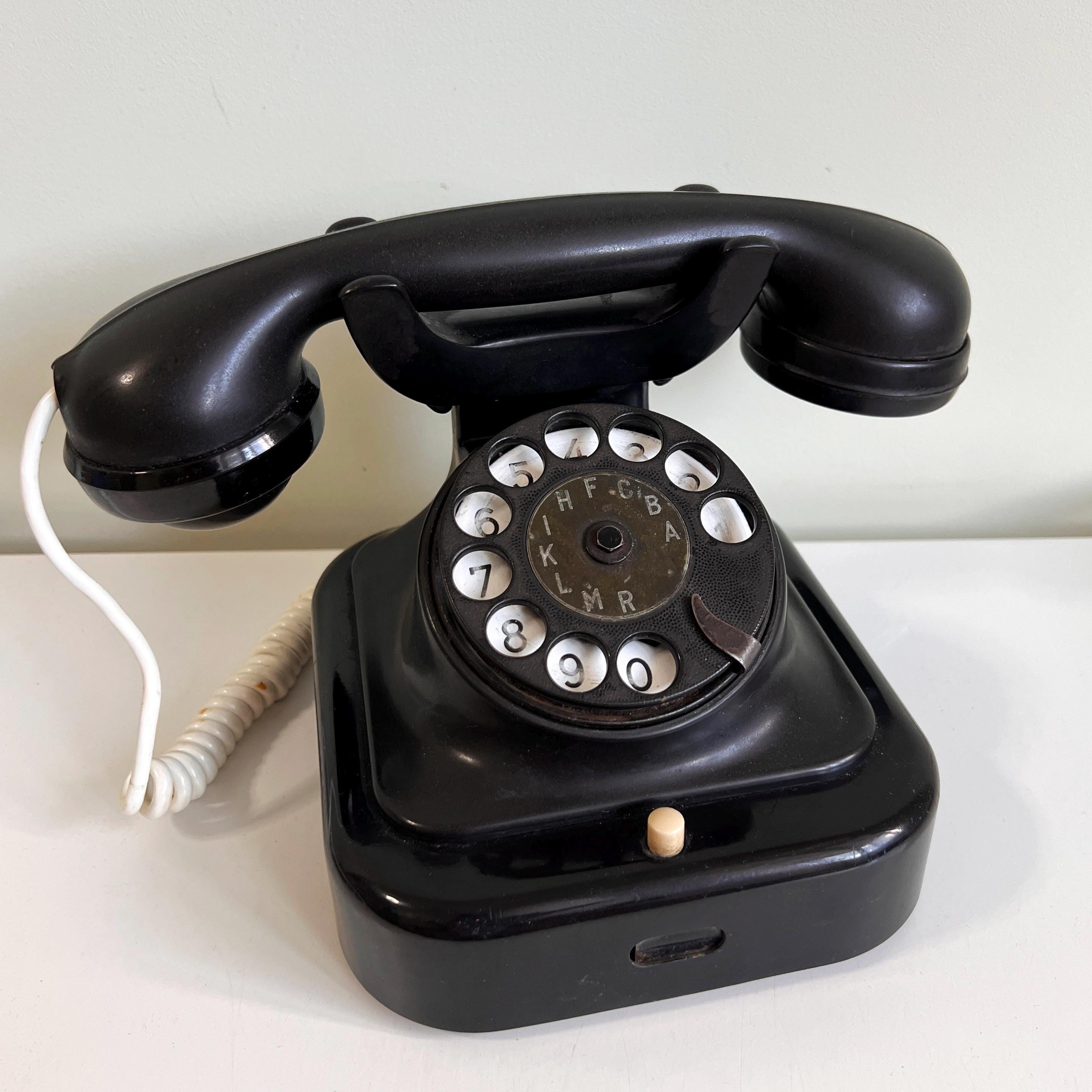 muque Vintage Telephone T (Mサイズ) Rare 1942 Siemens W28 Wartime Telephone Glass Gongs Prague Czech