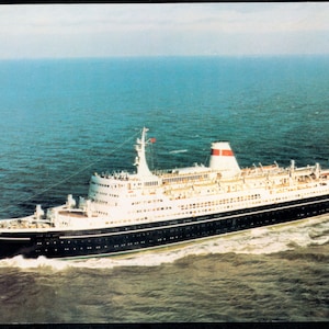 Tarjeta postal del crucero de lujo MS Shota Rustaveli de Black Sea Shipping Co. URSS, tarjeta de felicitación - Postales rusas