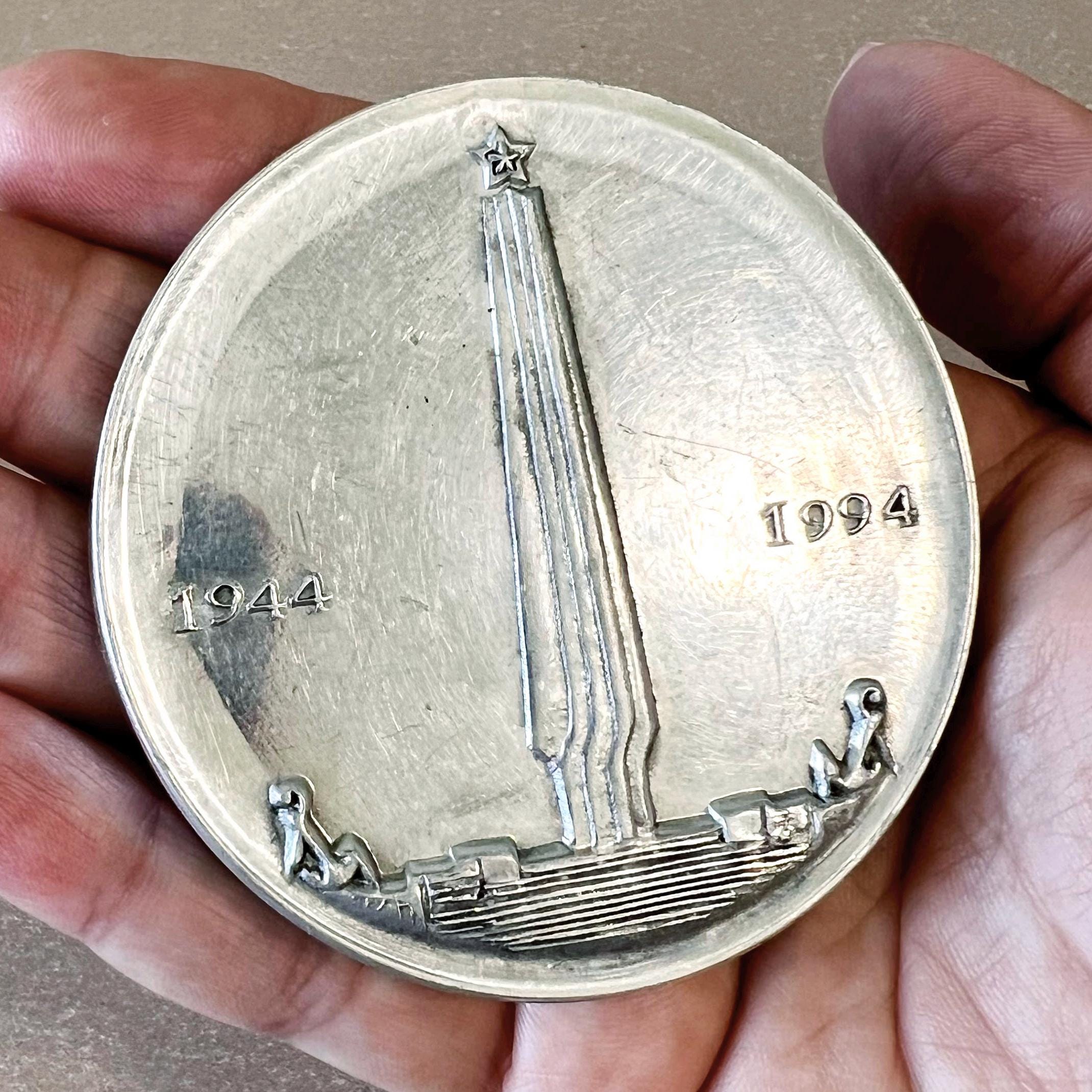 Hero of Ukraine Medal - Etsy