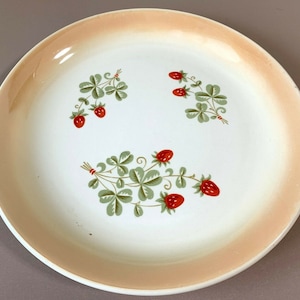 Vintage Strawberry Porcelain Plate: USSR Kitchen Decor (30cm)
