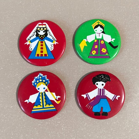 4x Vintage Retro National Costumes Pin Button, Re… - image 1
