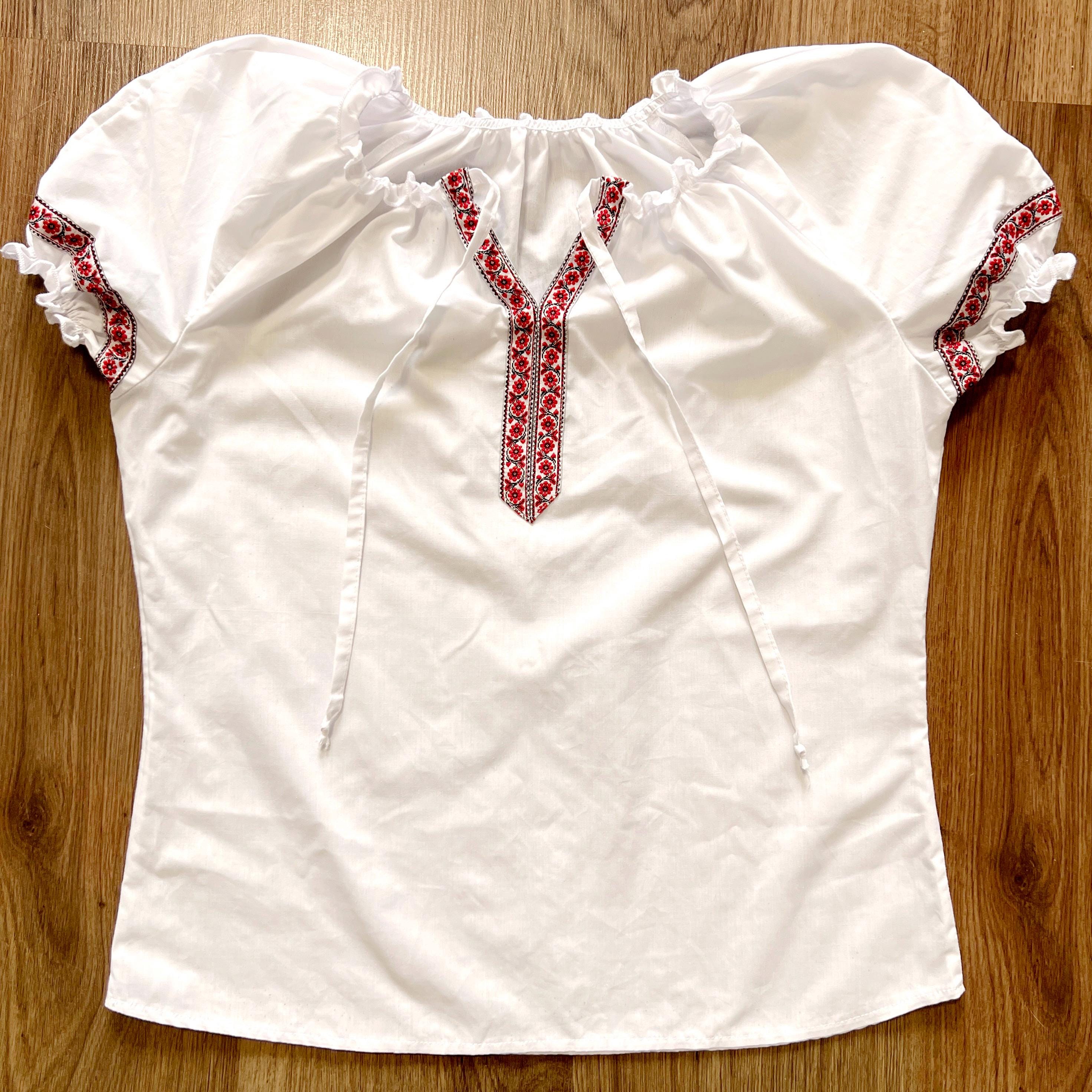 Vintage Oekraïens Vyshyvanka-shirt wit rood geborduurde blouse tienermeisje Petite Woman Odessa volksstijl cadeau-idee met korte mouwen