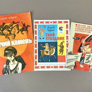 3 libros de la infancia soviética sobre las vacaciones de noviembre - Libro ilustrado en ruso de la URSS, Libros para jóvenes lectores Libro de la URSS, Libros para jóvenes lectores
