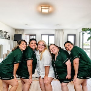 Bridesmaid Pajamas Green, Bridesmaid Pajamas, Wedding Party PJs, Pajama Set, Bridal Party Pajamas, Matching PJs, Sage Green Cotton Pajamas
