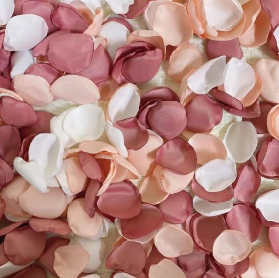 New Artificial Silk Rose Petals Decorate Wedding Room Hand Throw Fake Valentine 
