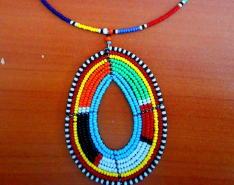 Simple and colourful beaded necklace