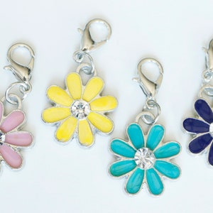 Daisy Charm with Rhinestone in Navy, Pink, Teal or Yellow | Flower Bookmark | Daisy Clip
