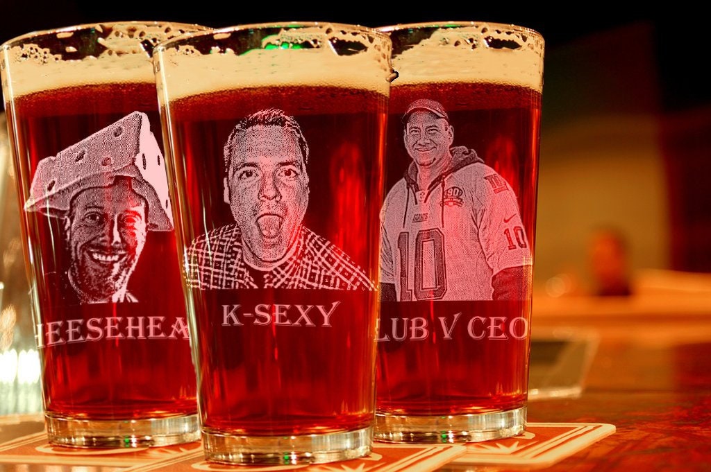 Engraved Pint Glass / Groomsmen Gifts / Custom Pint Glasses / Gifts f…