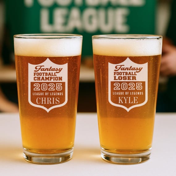 Fantasy Football Glass Trophy Award Winning Gift Beer Mug Personalized Etched Pint Football Champion League Prize Draft Party Drinking Game