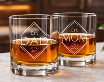 Mom and Dad Est Glasses Personalized New Parents Glass Set Engraved Father Whiskey Glass Custom Mother Day Glassware Etched Baby Shower Gift