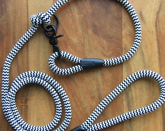 Black & White dog leash for small and big dogs/chevron dog leash/dog leads/dog leash/