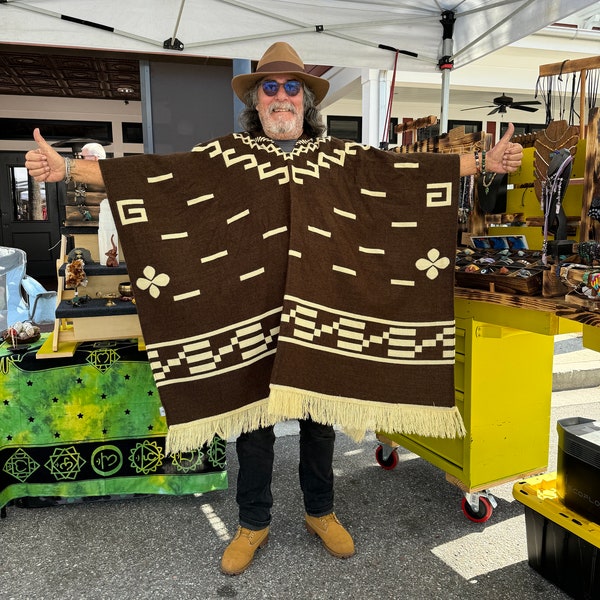 Clint Eastwood Alpaka Poncho Mantel | Warmer Poncho Damen | Wollponcho | Gemütlicher Hippie Poncho | Herren Poncho | Dunkelbraun Beige