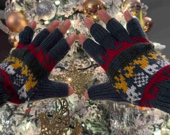 Colorful Alpaca Fingerless Gloves with Llama Designs, Soft Hand Warmer, Wool Half Finger Gloves Size SM