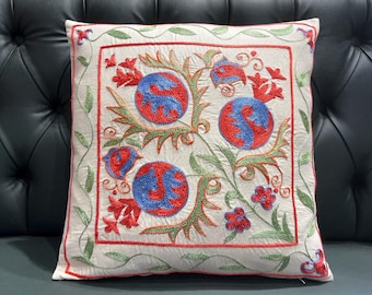 Almofadas de seda Suzani, almofada de seda verde, almofada de seda bordada à mão, almofada de seda uzbeque, almofadas decorativas de seda amarela, tamanho: 18 x 18 polegadas 45 x 45 cm