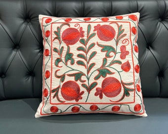 Suzani Pillow, Silk pillows,Silk pillow,Handmade Embroidry Silk pillow,Uzbek Silk pillow,Decorative Silk pillows,Size:18x18inch 45x45cm