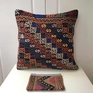 Kilim Pillow, Anatolian Pillow,Tribal Carpet Pillow,Embroidery Pillow Cover, Turkısh,kilim,Coshion Cover,Size:16x16ınches 40x40cm,