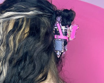 Pink Tattoo Machine Claw Clip **PREORDER**