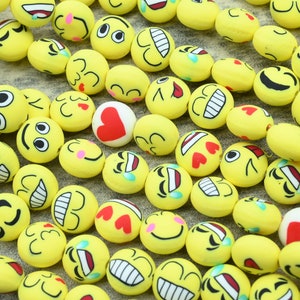 30 Stück / 12mm Emoji Smiley Gesicht Polymer Clay Perlen, lose Polymer Clay Perlen, für Schmuck Perlen, für Armband Perlen, Großhandel Perlen