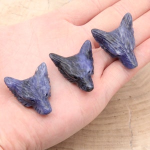 Natural Sodalite Wolf Head Pendants,Sodalite Wolf Head,Wolf Head Pendant,Gemstone Wolf Head Pendants,Wholesale Gemstone Wolf Head Pendant.