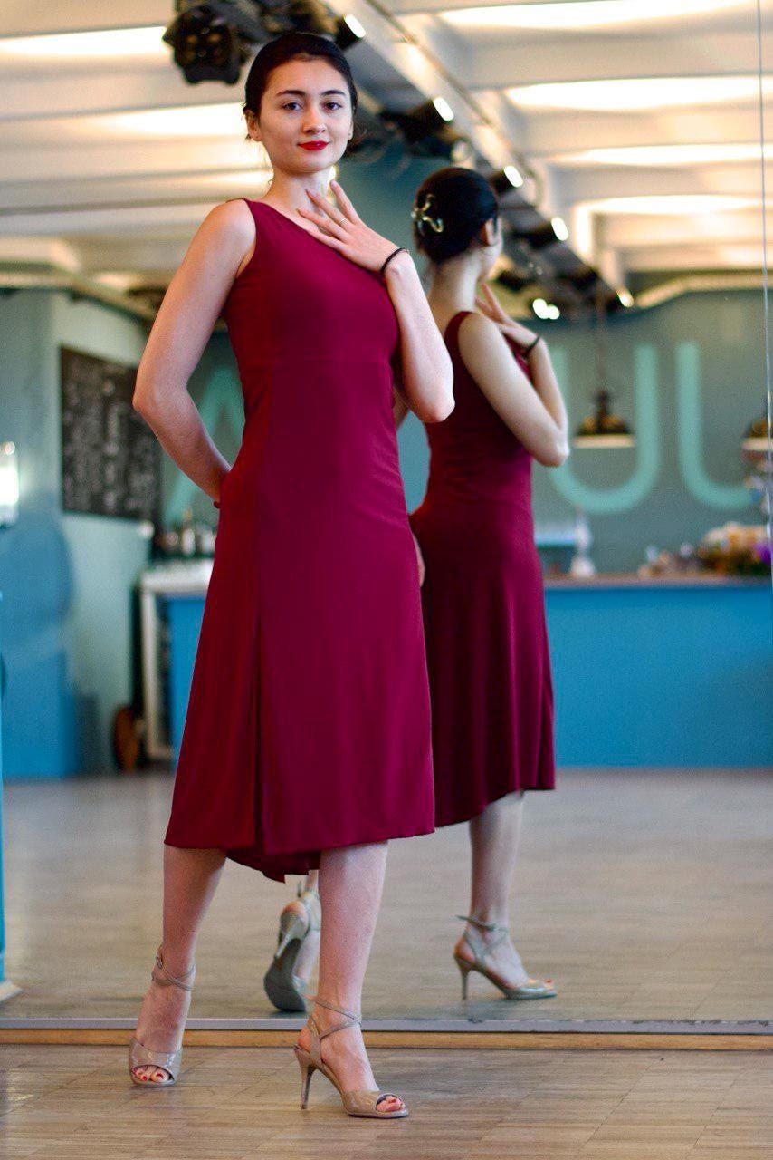 Tango reversible dress model 