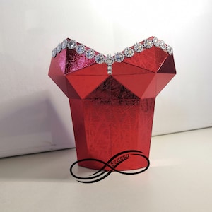 3d SVG - Bustier (svg, solid score lines)