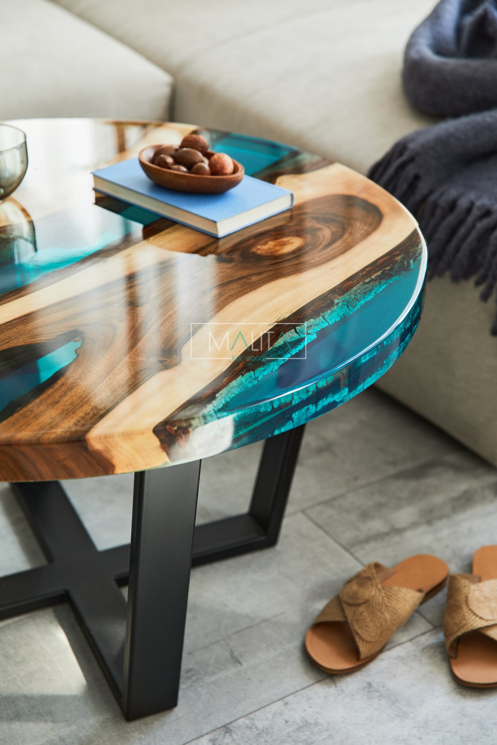 Round Epoxy Coffee Table for Living Room, Custom Furniture for the ...
