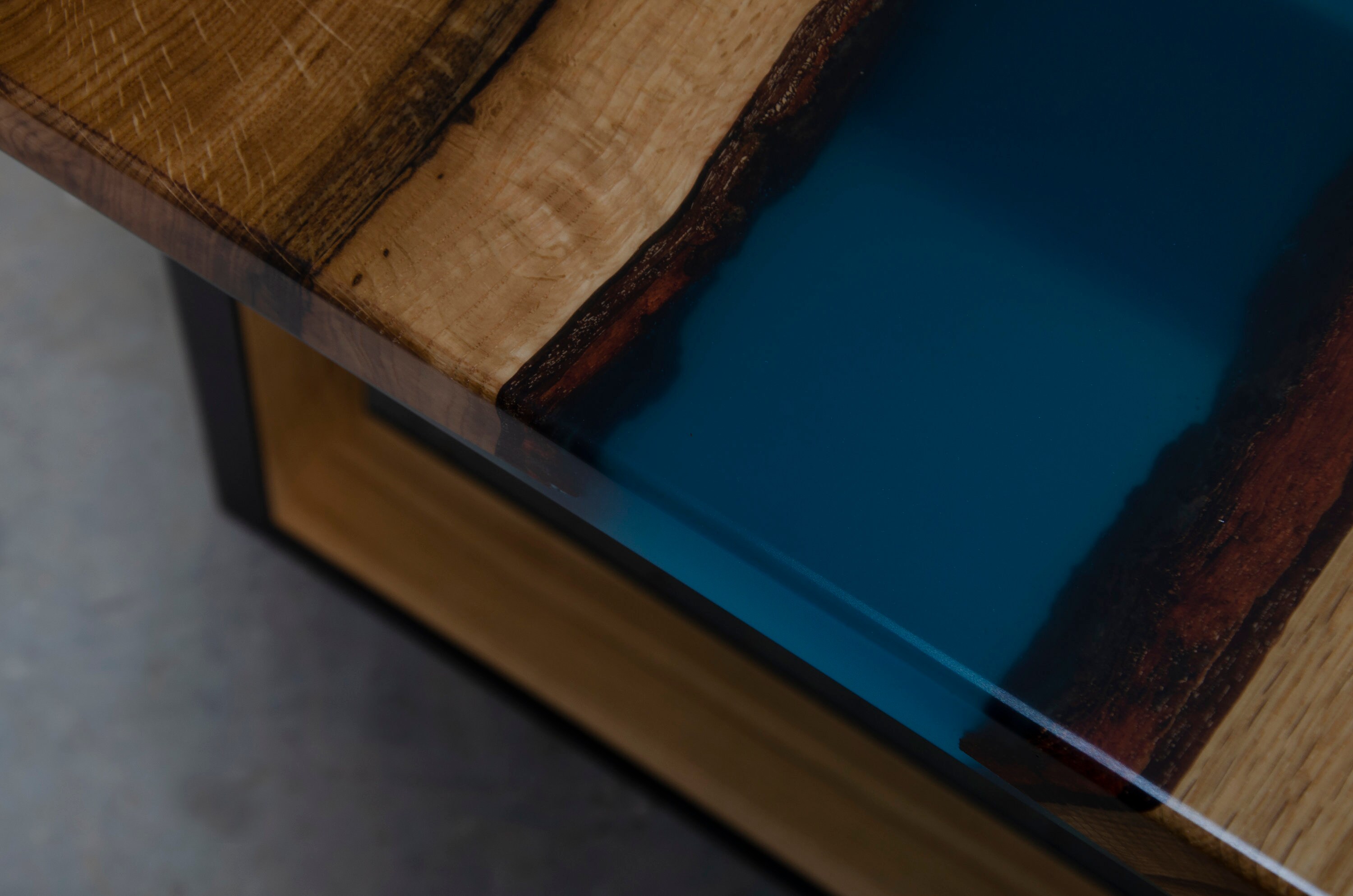 Custom Resin Table Made of Aok Wood, Wooden Live Edge Table With Blue ...