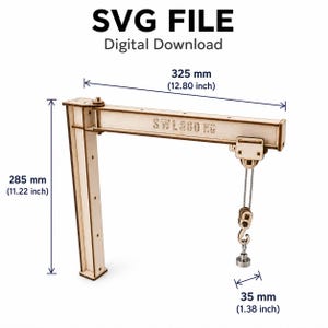 Op de afbeelding: Een lichtgekleurd houten kraanmodel met een haak en gewicht, voorzien van de tekst SWL 800 KG. De afbeelding bevat maatlijnen die een hoogte van 285 mm, een breedte van 325 mm en een basis van 35 mm voor het hangende gewicht aangeven.