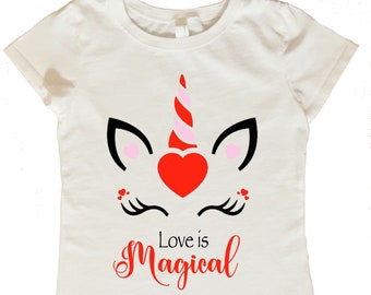 Einhorn Valentinstag Shirt, Love is Magical Einhorn Valentinstag Shirt, Love is Magical Einhorn Shirt, Valentinstag Shirt mit Einhorn