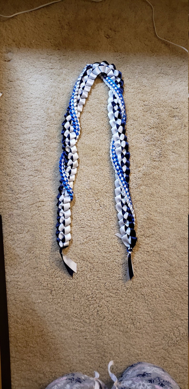 Twisted double lei 