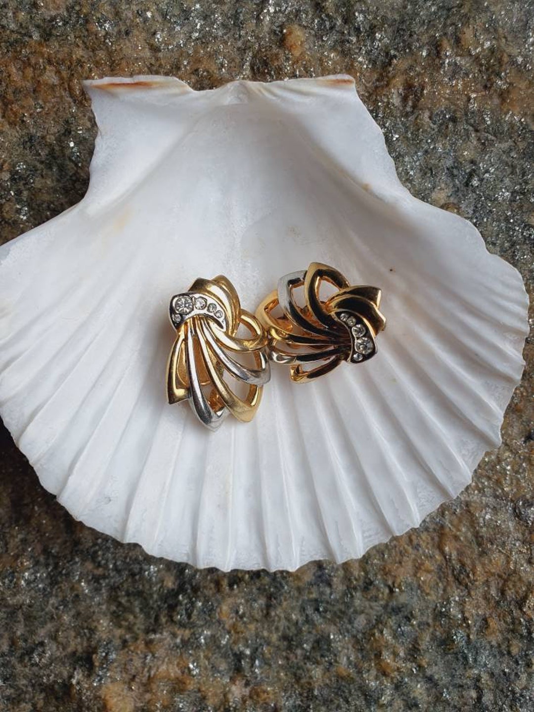 High-quality, Elegant Vintage Clip-on Earrings - Etsy