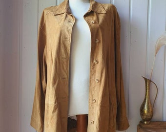 Light, slim-cut suede coat, short coat, camel colors, size 44