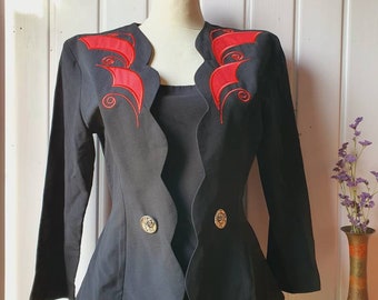 Absolutely stunning jacket with vintage embroidery, size M, 40, frock coat with peplum.