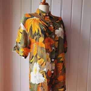 Light short-sleeved summer blouse, size 42/44, Tru image 5