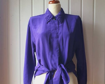 Powerful llila vintage long blouse with quilted trim and stand-up collar, size 42/44/46, true blouse