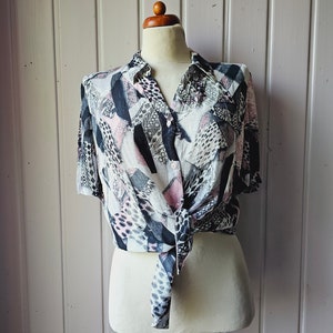 light vintage short sleeve blouse, viscose size 40