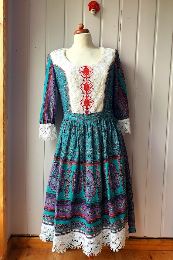 folklore dress Gothic With Dark Romantic Style, Bell Sleeves and Celtic Knot Embroidery the exquisite Folklore in rayon enthralls with hand guided embroidery Maeve Black Celtic Dress 2XL