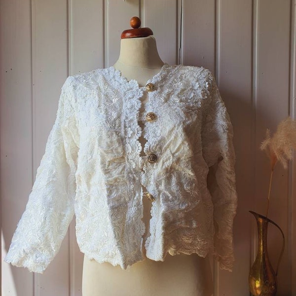 Charming vintage jacket, short cut, lace, crochet, off-white, size 40/42